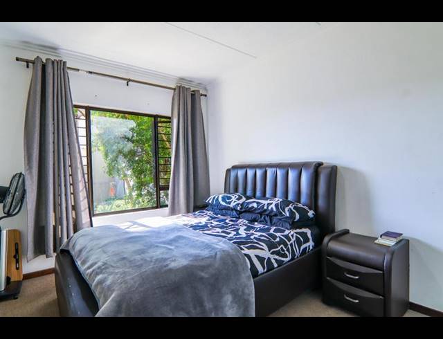 1 BEDROOM APARTMENT FOR SALE IN LONEHILL